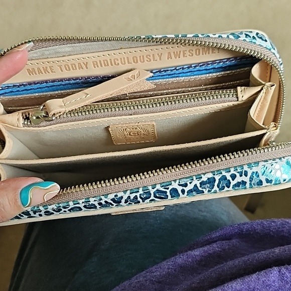 Consuela Blue Leopard Print Wristlet - Picture 4 of 5